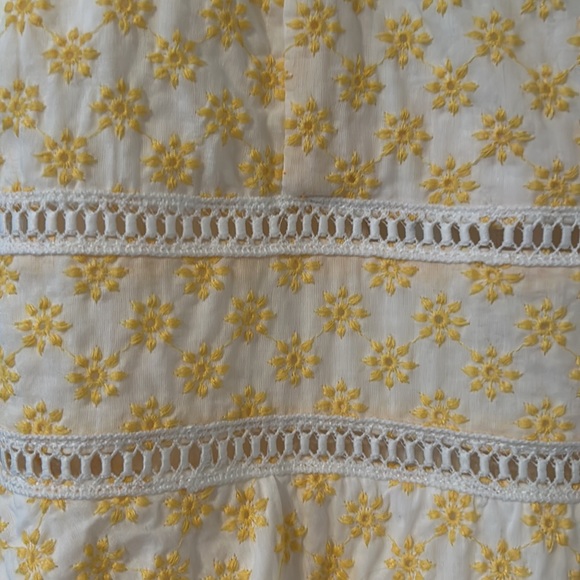 yellow floral sun dress - Picture 3 of 4